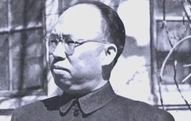 1929年浙江脚夫带两挺重机枪投奔红军，拒绝500块大洋赏钱，此后征战16年只升