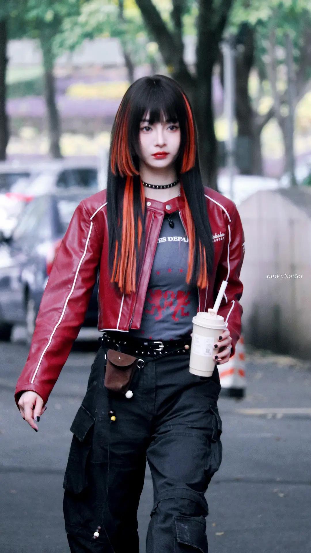 楚曦姐别的剧我是真无兴趣，但明日乐园令我有一丝想看 