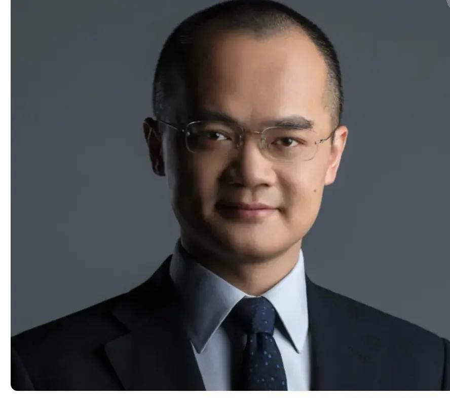 认识图片上的人吗？你们觉得他们是怎样的存在？看看他们的长相应该属于哪类人？好好奇