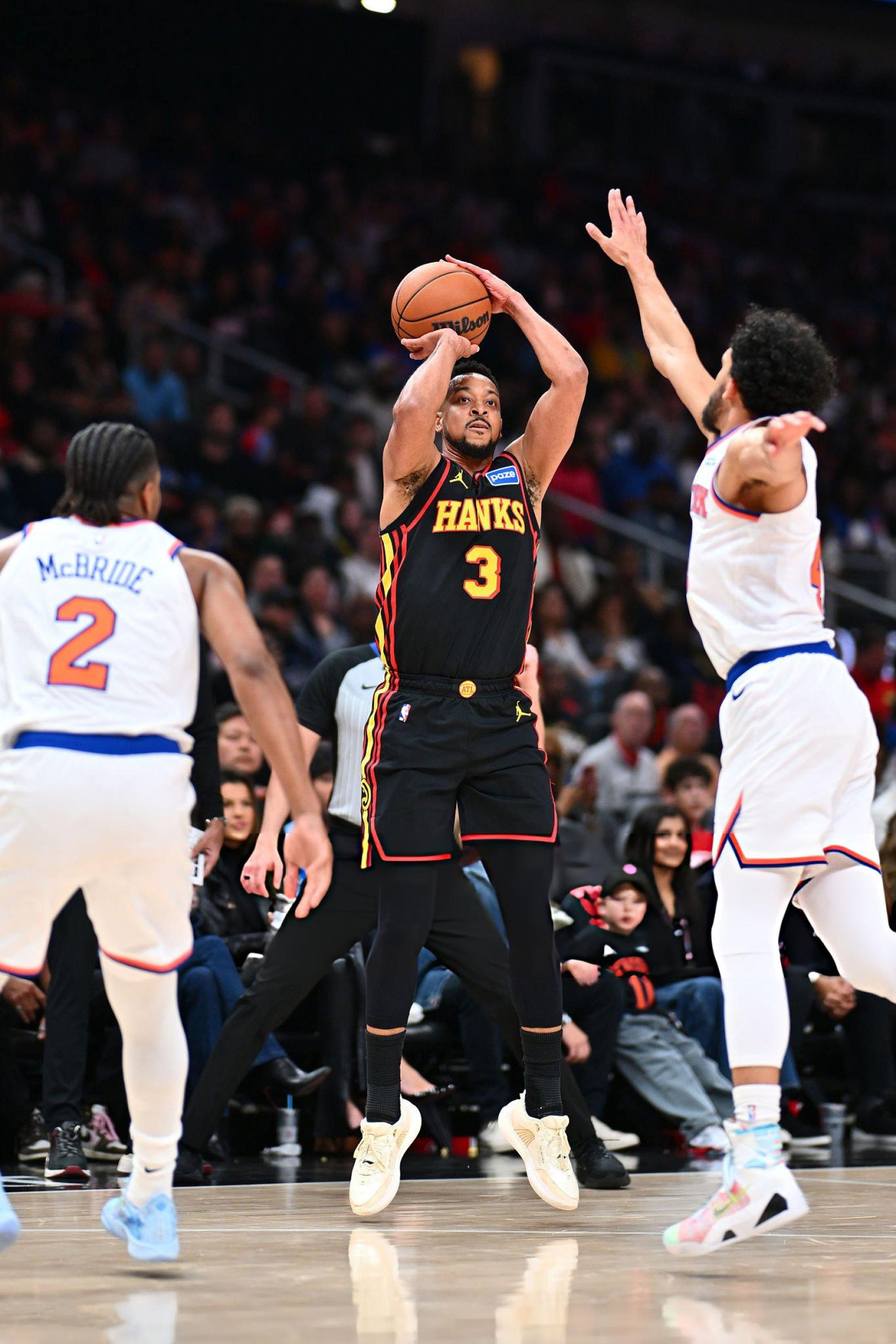 CJ·麦科勒姆 · 李宁 CJ4登场35分钟 19投7中 三分球8投3中17分 