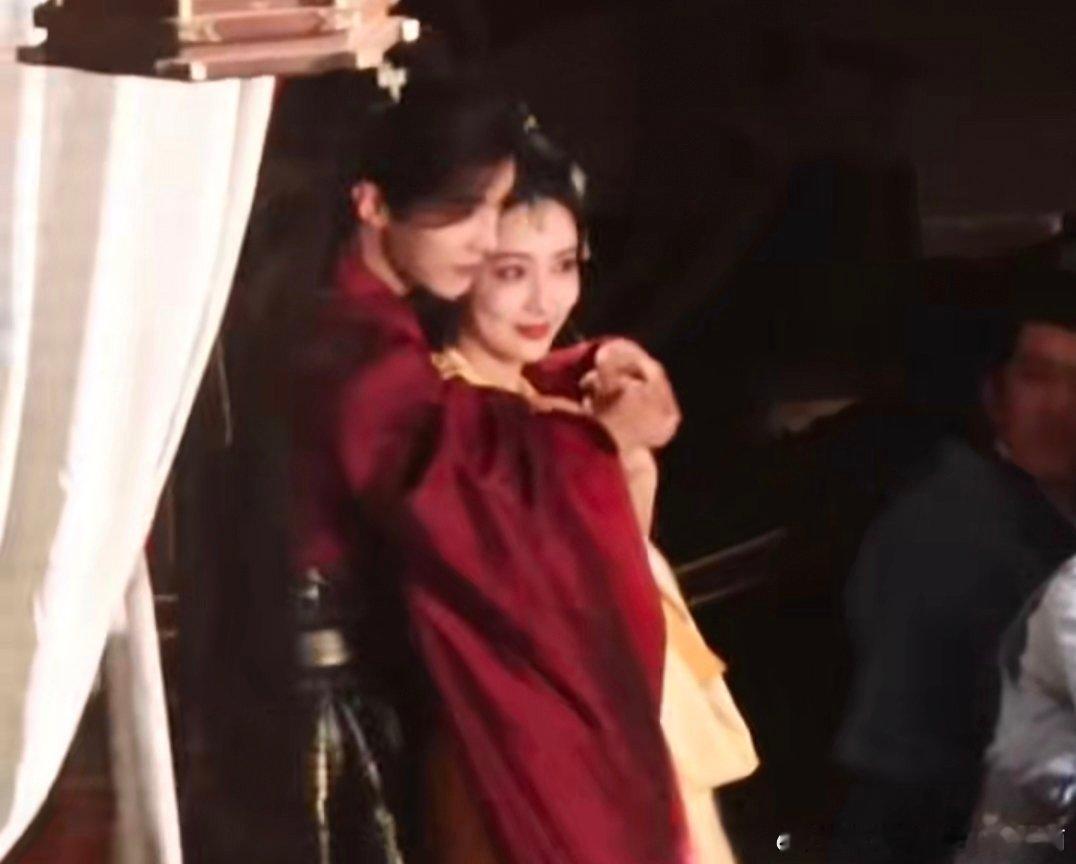 孟子义何与怎么甜成这样孟子义何与舞王舞后孟子义何与怎么甜成这样，妥妥的舞王舞后 