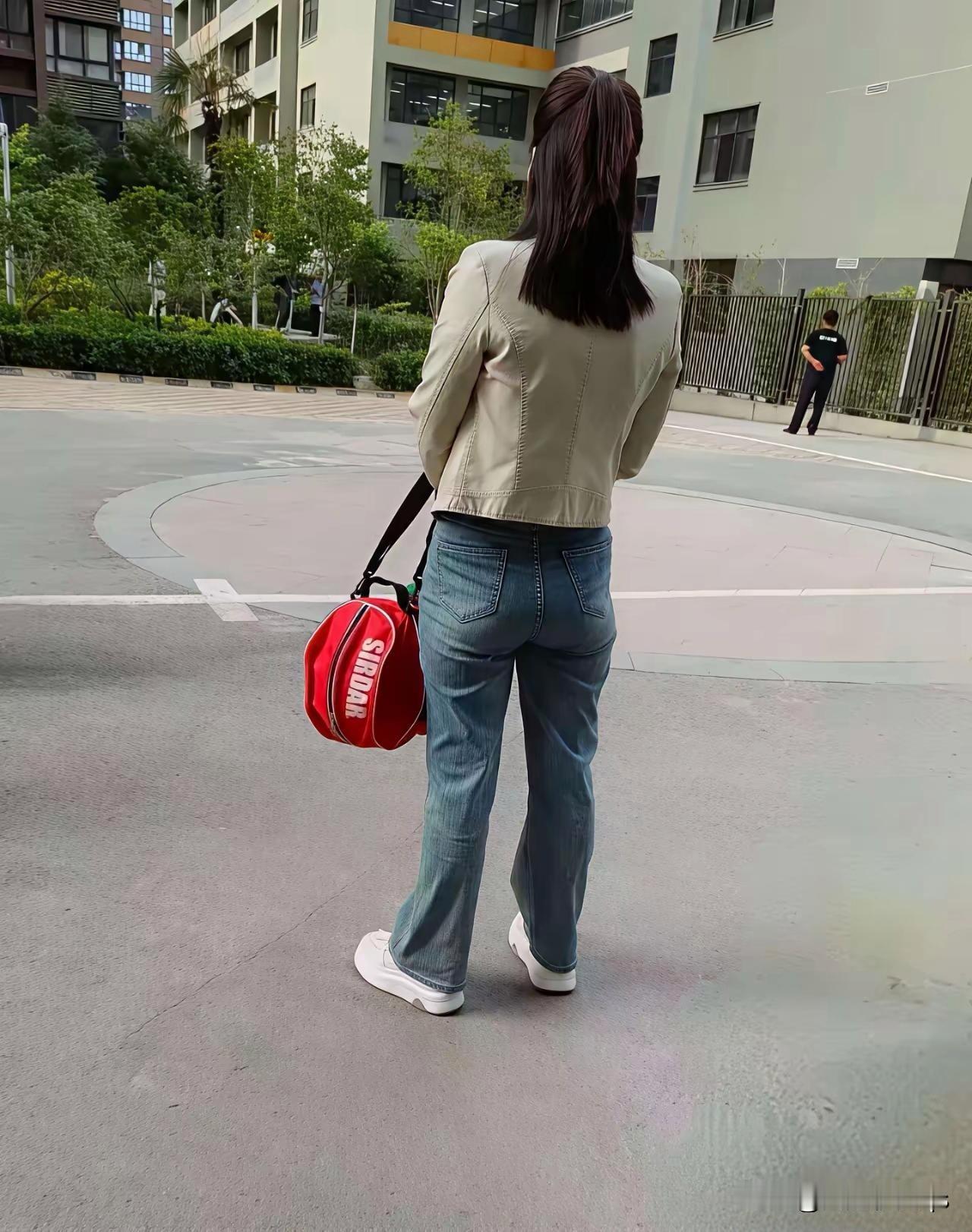 这种身材，怎样穿搭才能扬长避短？