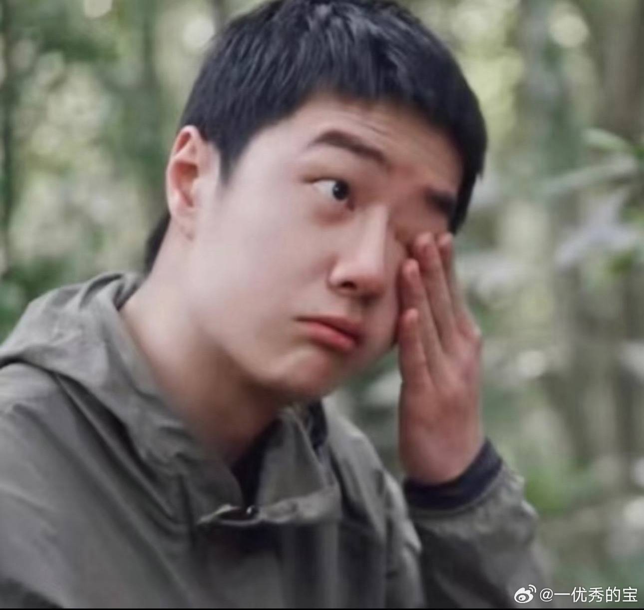 大家都睡得好吗，探洞一宿了，累不累？ ​​​
