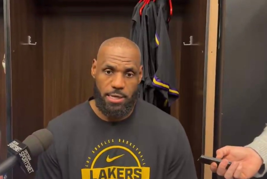 詹姆斯谈艾顿：“我们的任务就是给他输送炮弹，满足这头猛兽的需求。今晚他非常活跃，