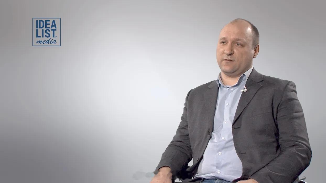 乌克兰军队，向后转！着实被惊呆了。。。。。！不得不佩服乌克兰人前无古人后无来者的