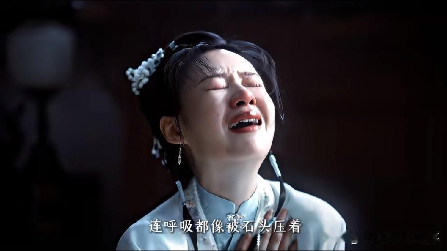走的是泛人气演员路线，不刻意追逐流量。对比陈都灵，原本也是同款路子，后来流量暴涨