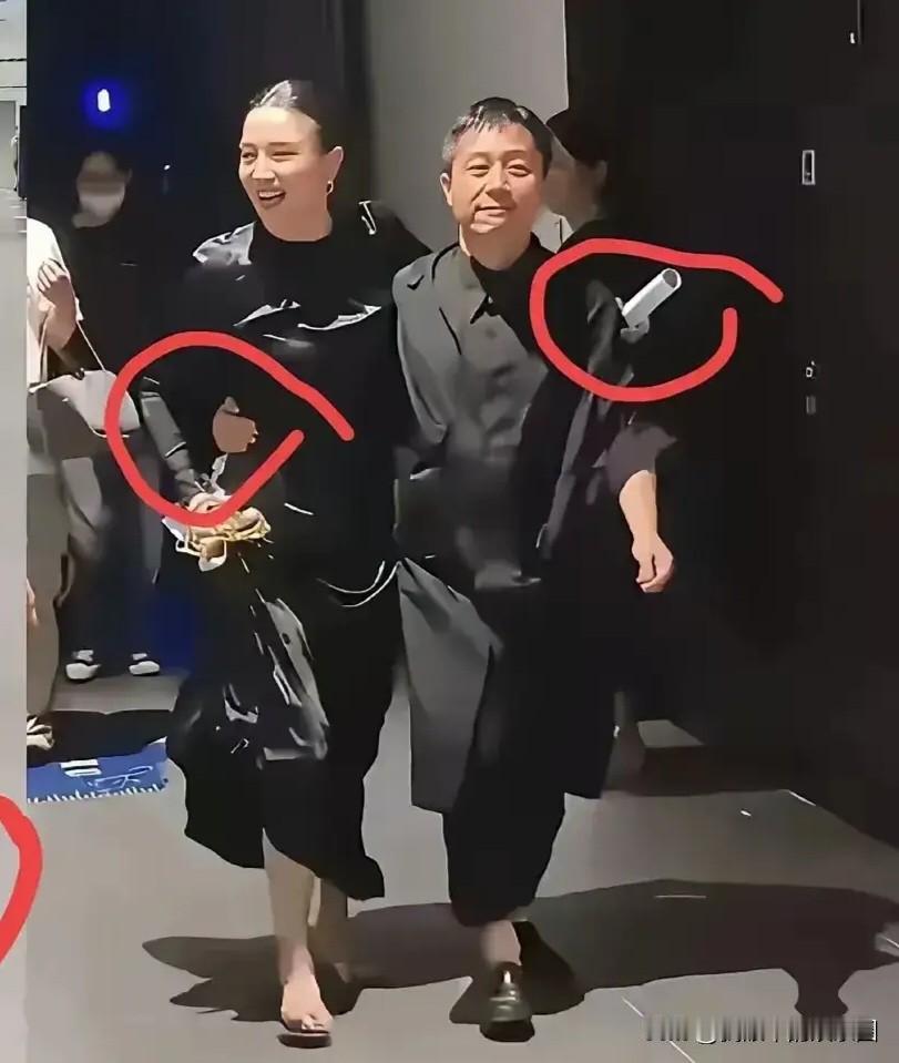 宋佳老公有什么可议论的

影视演员宋佳算是比较低调的了，几年前就结婚了，没办典礼