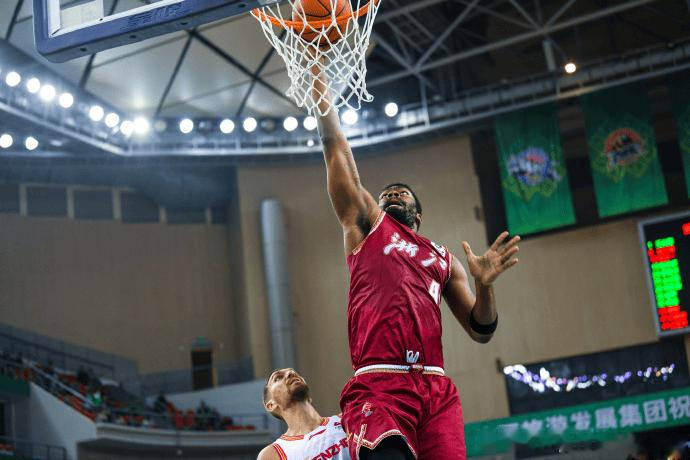 浙江男篮分享俱乐部杯图集：全队五人得分上双拿下第二胜