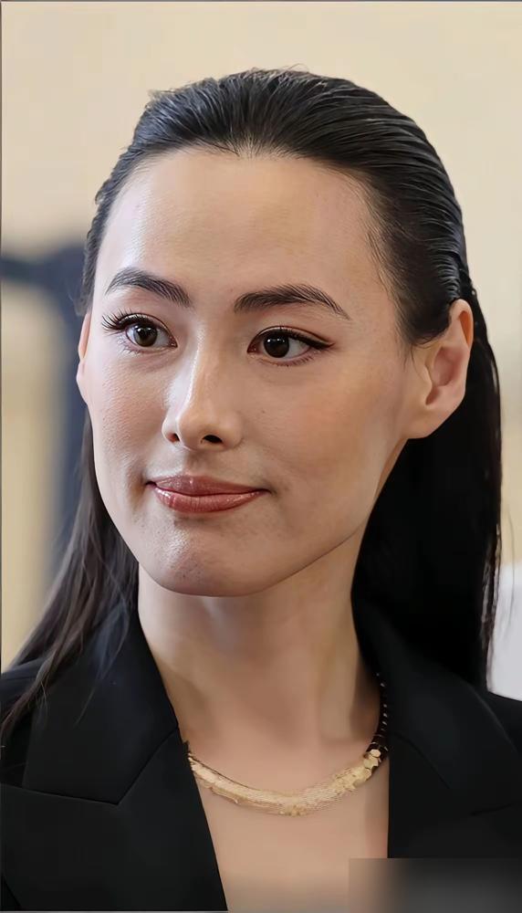 跟着陈思诚混了10年，马浴柯拿着剧本找老板投资，结果公司一分钱没给。

我之前看