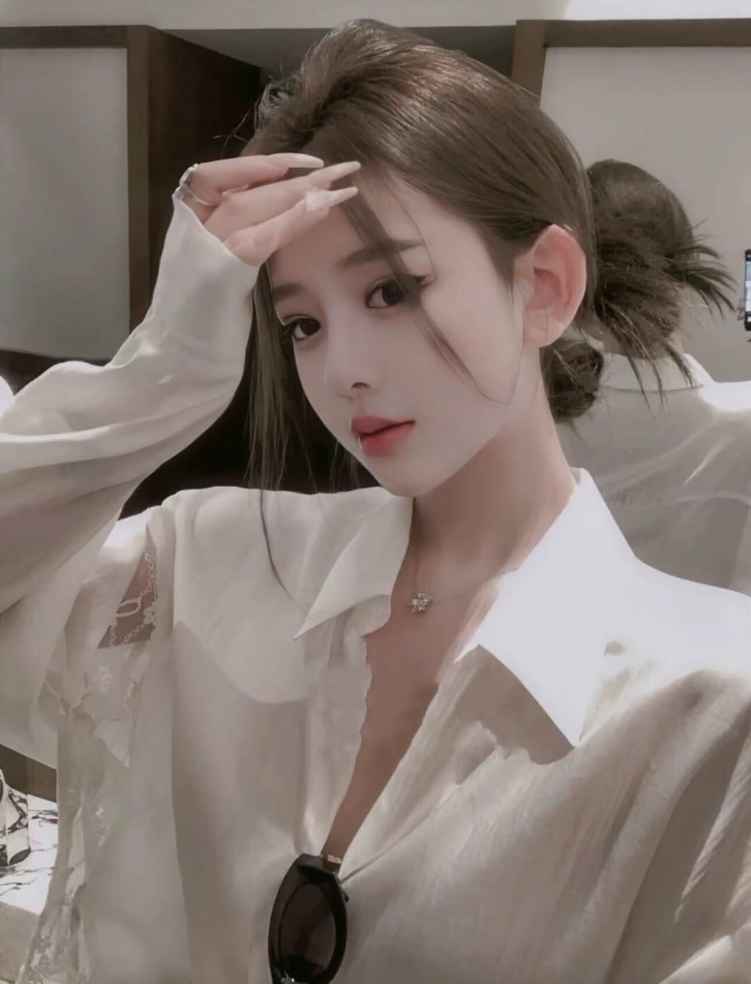 𝙒𝙚𝘾𝙝𝙖𝙩女头｜精选女头｜优质头像无水印❤️ ​​​