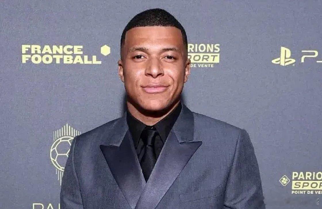 体育 据法国媒体RMC体育报道，身为卡昂俱乐部大股东的姆巴佩，已于去年12月参与