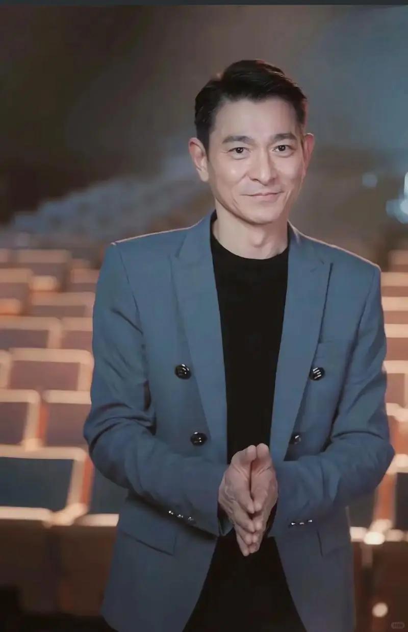 刘德华说：“吵架有什么好吵，我们从来没有大声吵架，我们有碰到大家不同意见，然后或