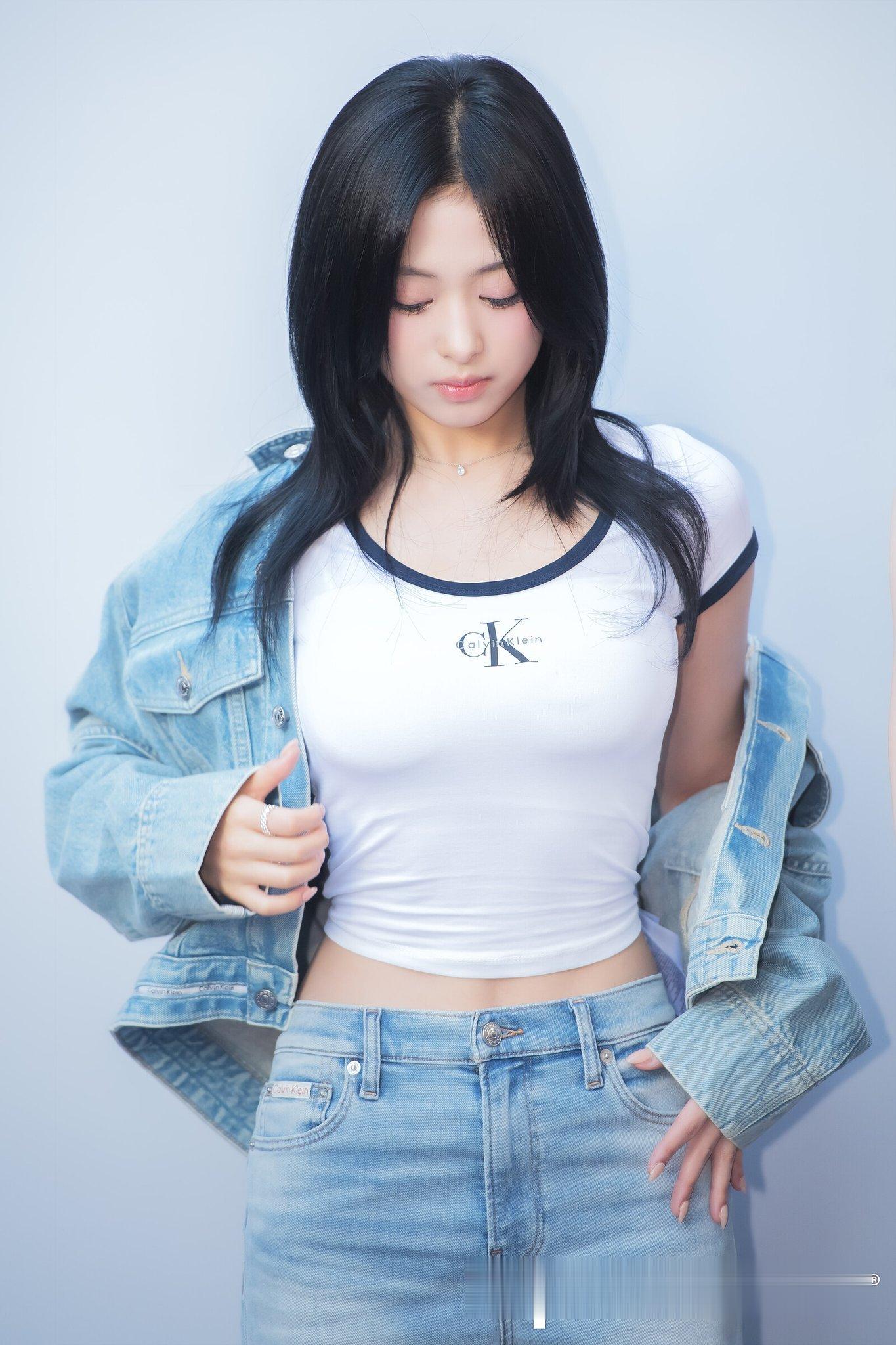 AHYEON x Calvin Klein 