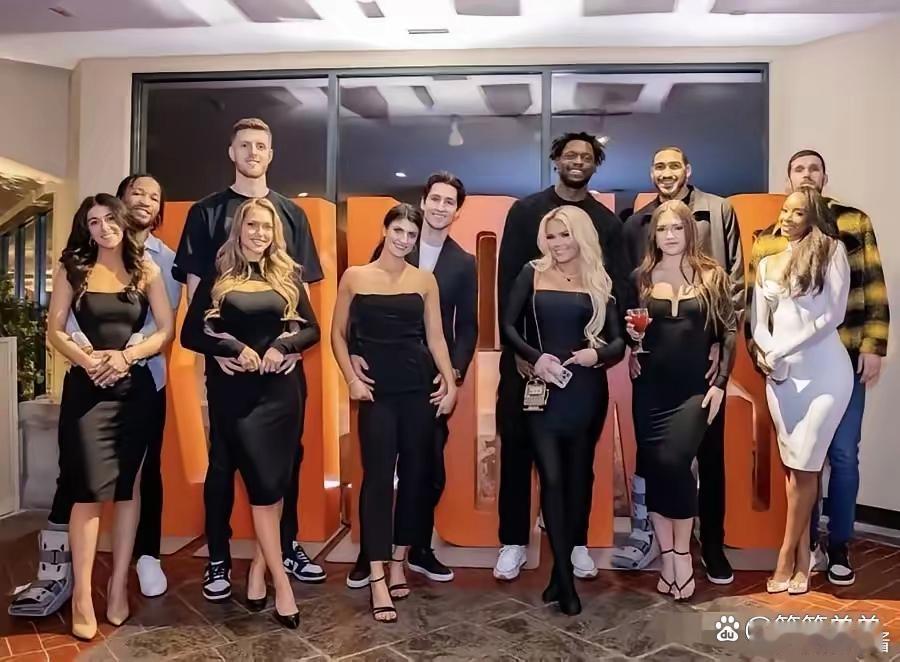 咱就说NBA的这些大佬，别管高矮胖瘦。别管白人，黑人，娶的媳妇儿几乎模样都是差不