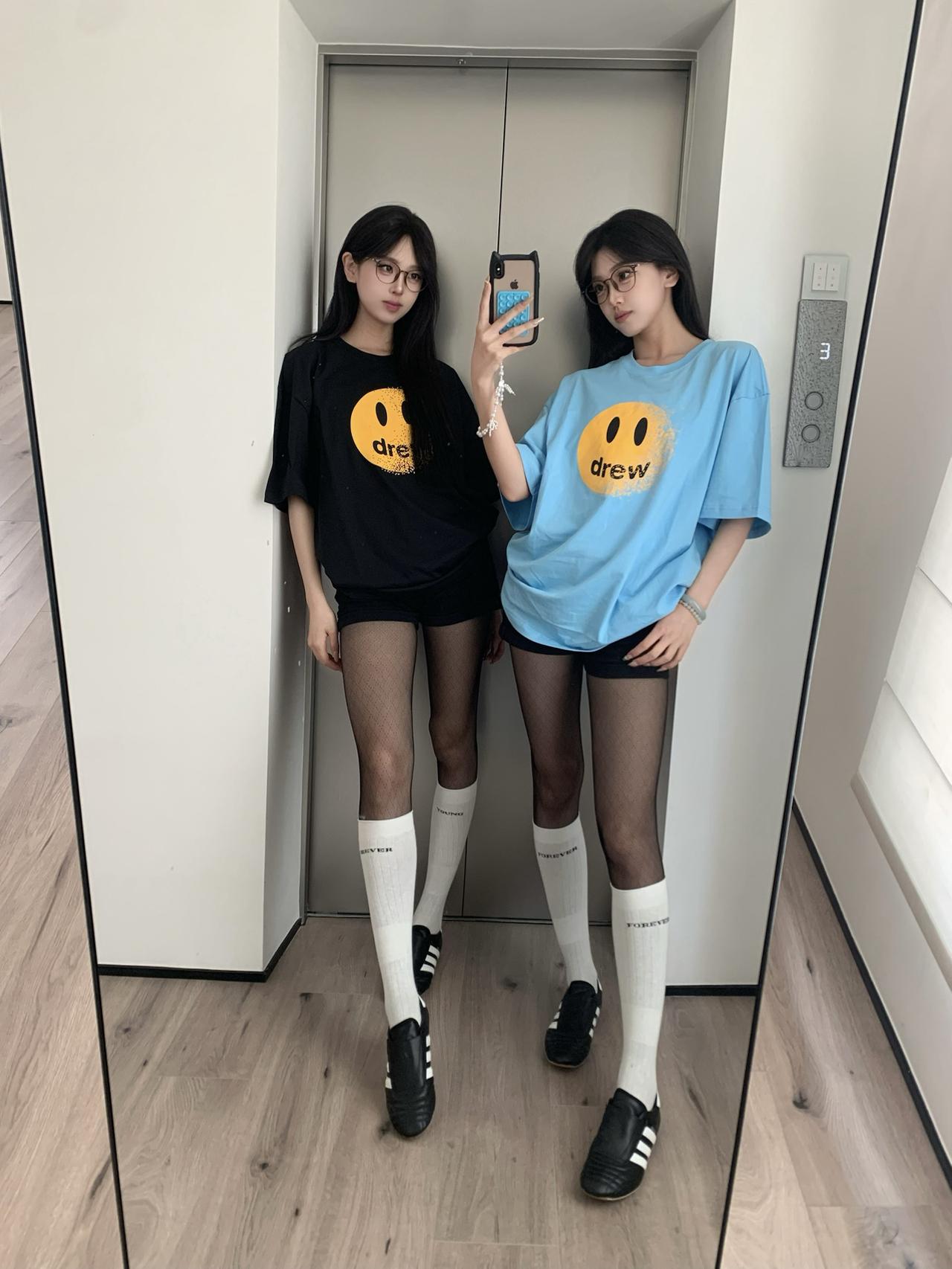 可以看看大家相册里的妹妹
