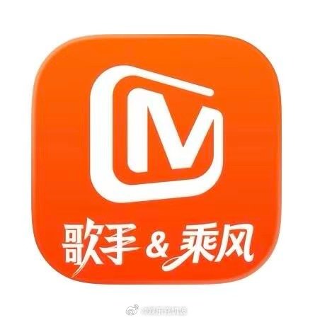歌手浪姐中间夹个李小冉歌手浪姐中间夹个李小冉哈哈哈，李小冉是歌手浪姐的和平鸽这不