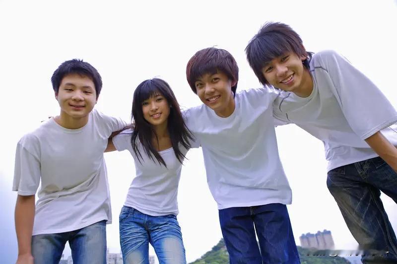 OpenAI专为青少年推出ChatGPT！还带安全锁

你家孩子如果已经在偷偷