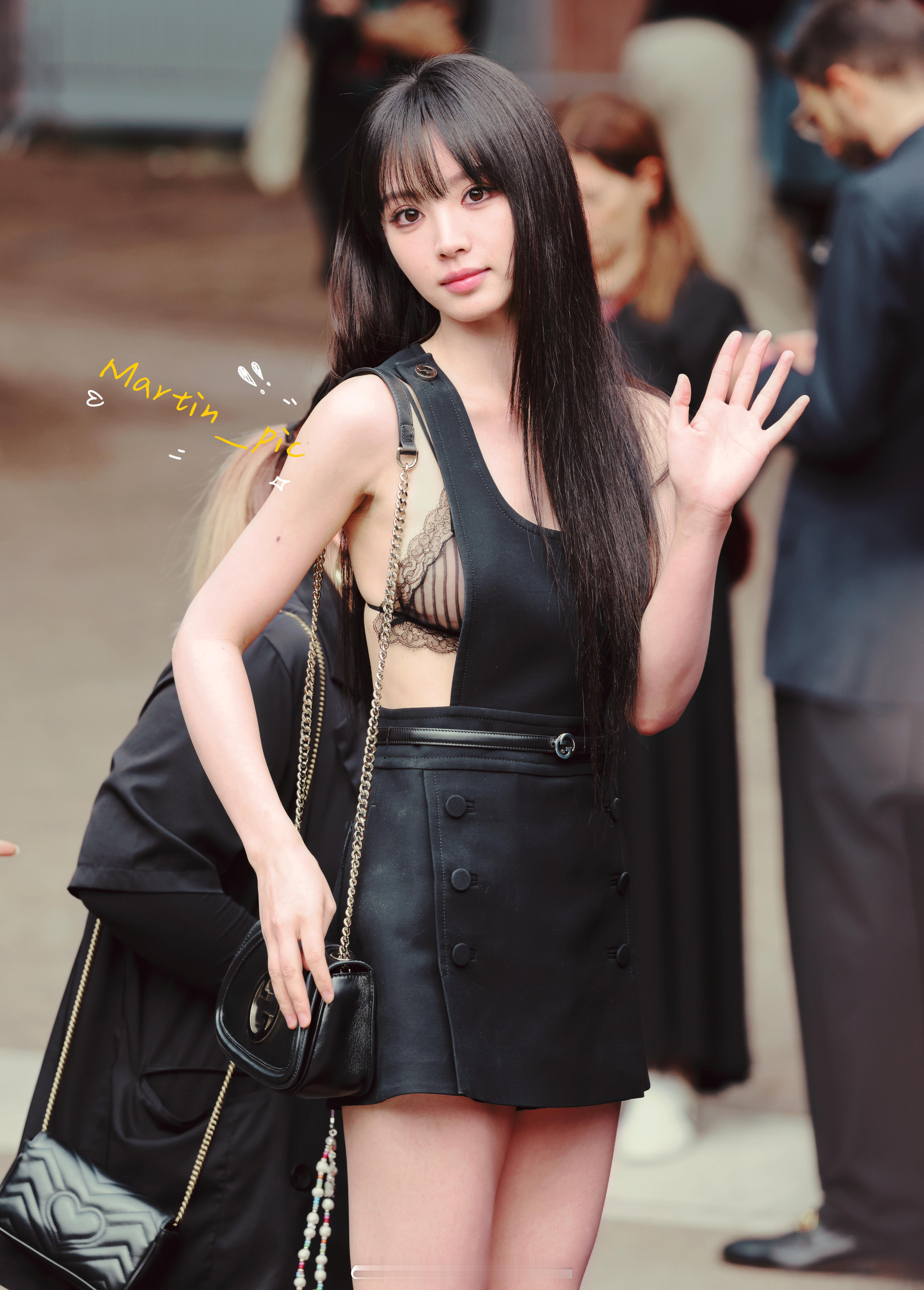 田曦薇Gucci看秀生图期待14号小田上海活动 