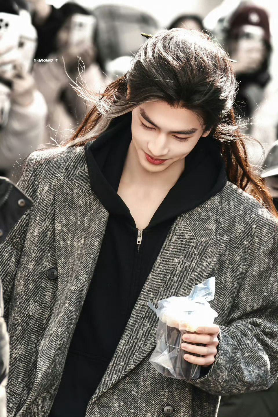 我家爱豆说啥了 “因为你们而更加努力成为更棒的自己。”             