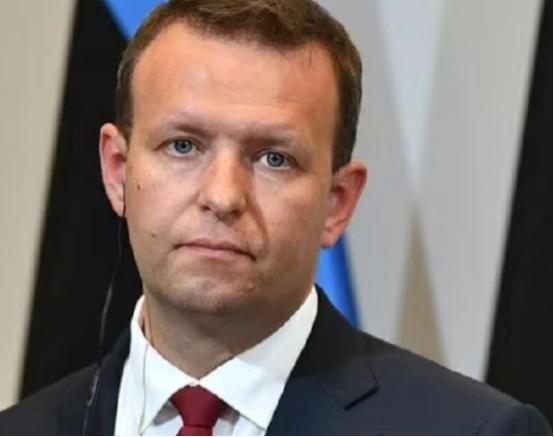 就问中国怕不怕？强大的爱沙尼亚向中国发出最后通牒，让中国必须在爱沙尼亚和俄罗斯之