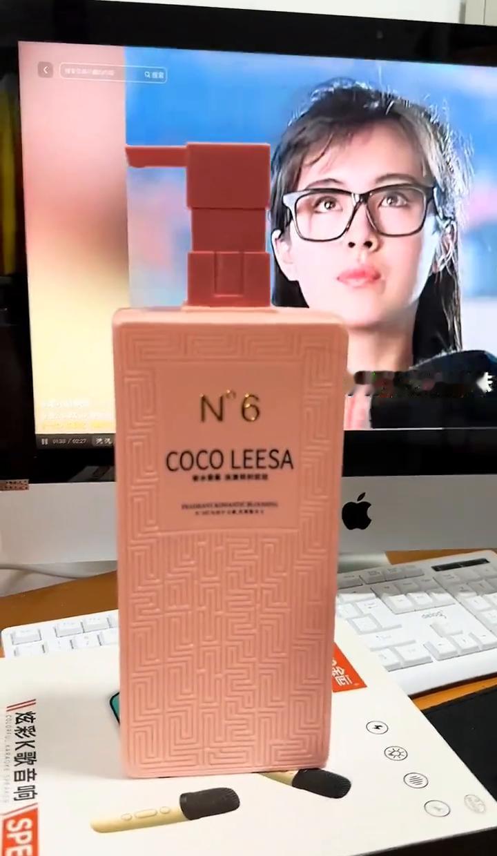 王祖贤躲进温哥华的晨雾里，不拍戏，不露脸，佛堂里念经比片场还勤。
利智回了上海，