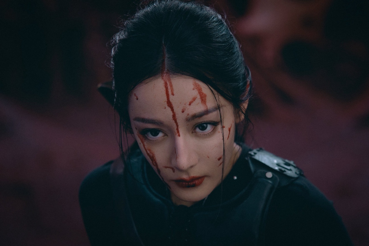 娱乐[超话]迪丽热巴聂九罗ab面迪丽热巴清冷雕塑家疯刀猎踪手哇塞 期待这个聂九罗