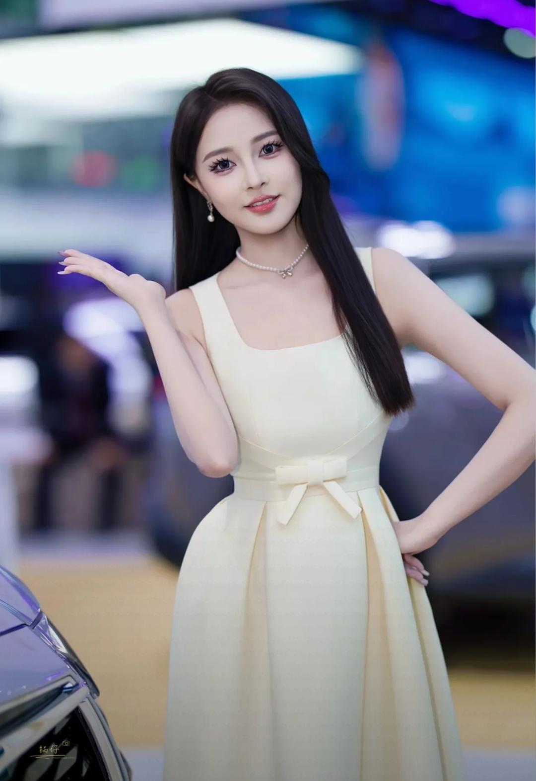 为什么汽车展销一定得有车模?