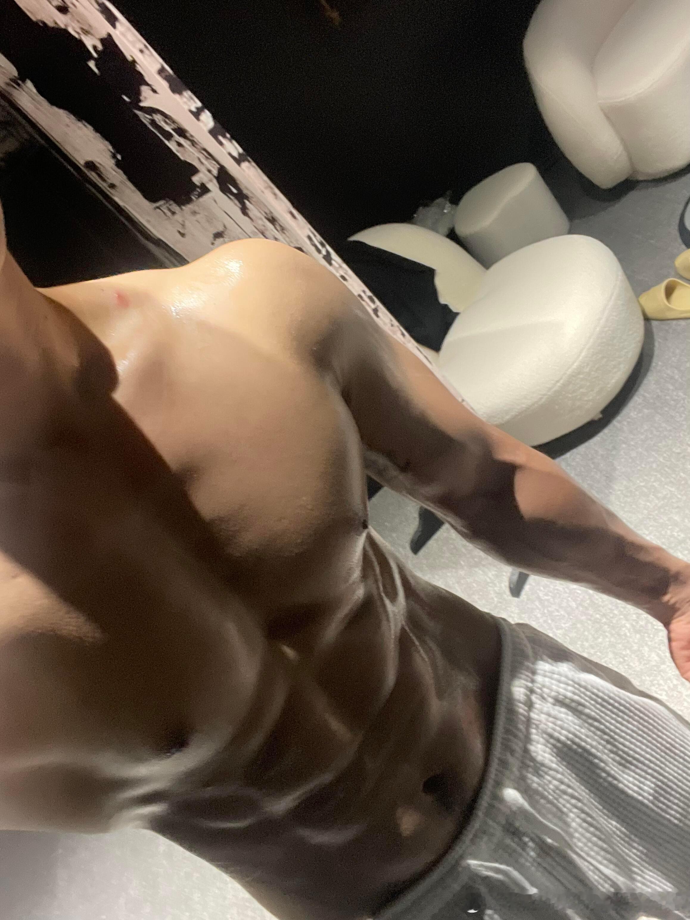 芭比Q今天是什么好日子需要肿木PLAY1️⃣下嘟有点笔数惹～这素尊嘟假嘟惹hoe