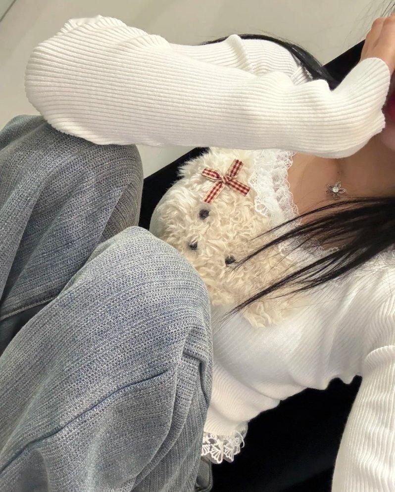 以后的理想生活：有点小美 有点小钱 说走就走的勇气 . 