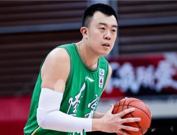 尿检证清白！向37岁老将致敬！

CBA总决赛第一场，辽宁121：112击败新疆