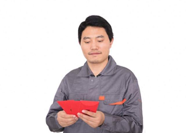 发奖金和涨工资，老板算的是两本账