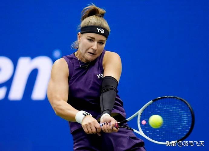 穆霍娃两盘险胜姆博科
北京时间3月25日凌晨，2026年wTA1000迈阿密站女