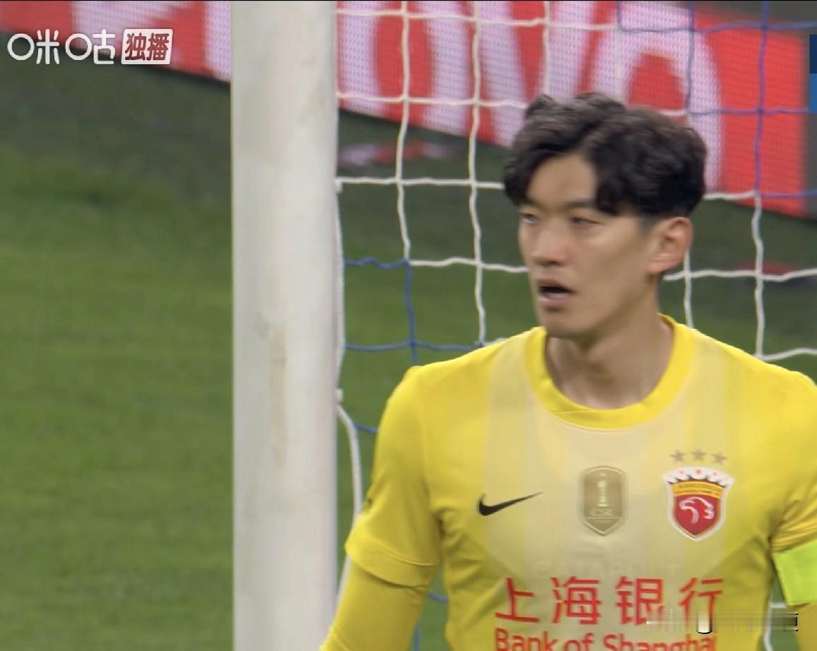 又是颜骏凌！没有任何反应，目送上海申花外援拉唐头槌破门⚽️

北京时间4月11日