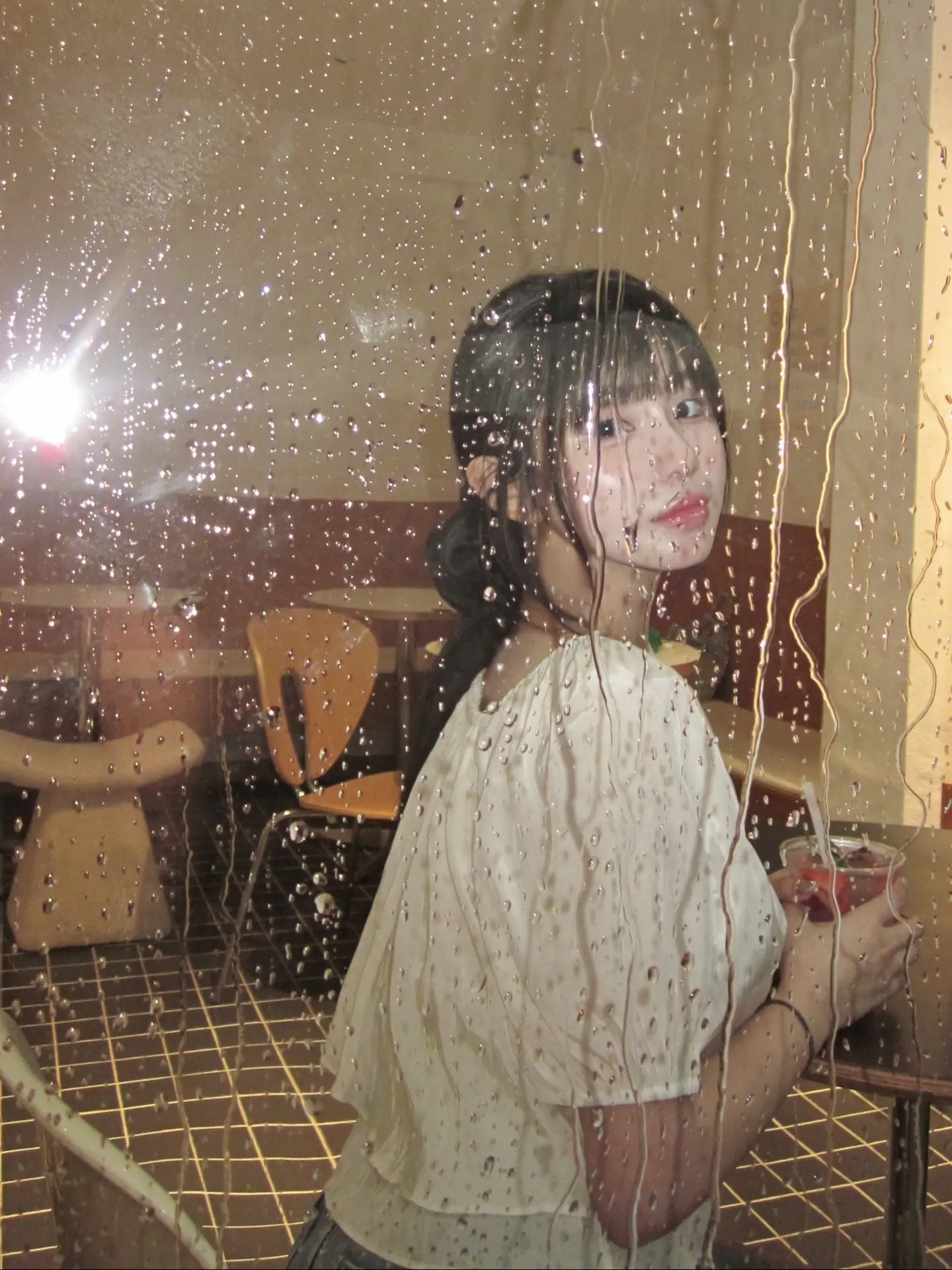 十六岁的时候想快点长大 可是长大了却再也回不去十六岁的时候了