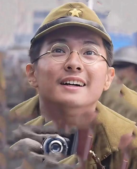 原岛大地有点冤！！
他演活了伊藤这个角色，却因此遭到网暴，
连中日混血的身份都成