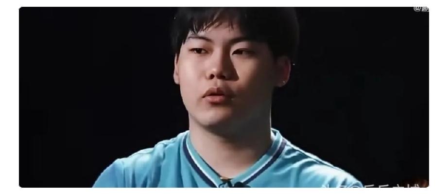 日本那边出了个事。
松岛辉空刚拿了WTT大满贯男单冠军，世界排名超过张本智和，接