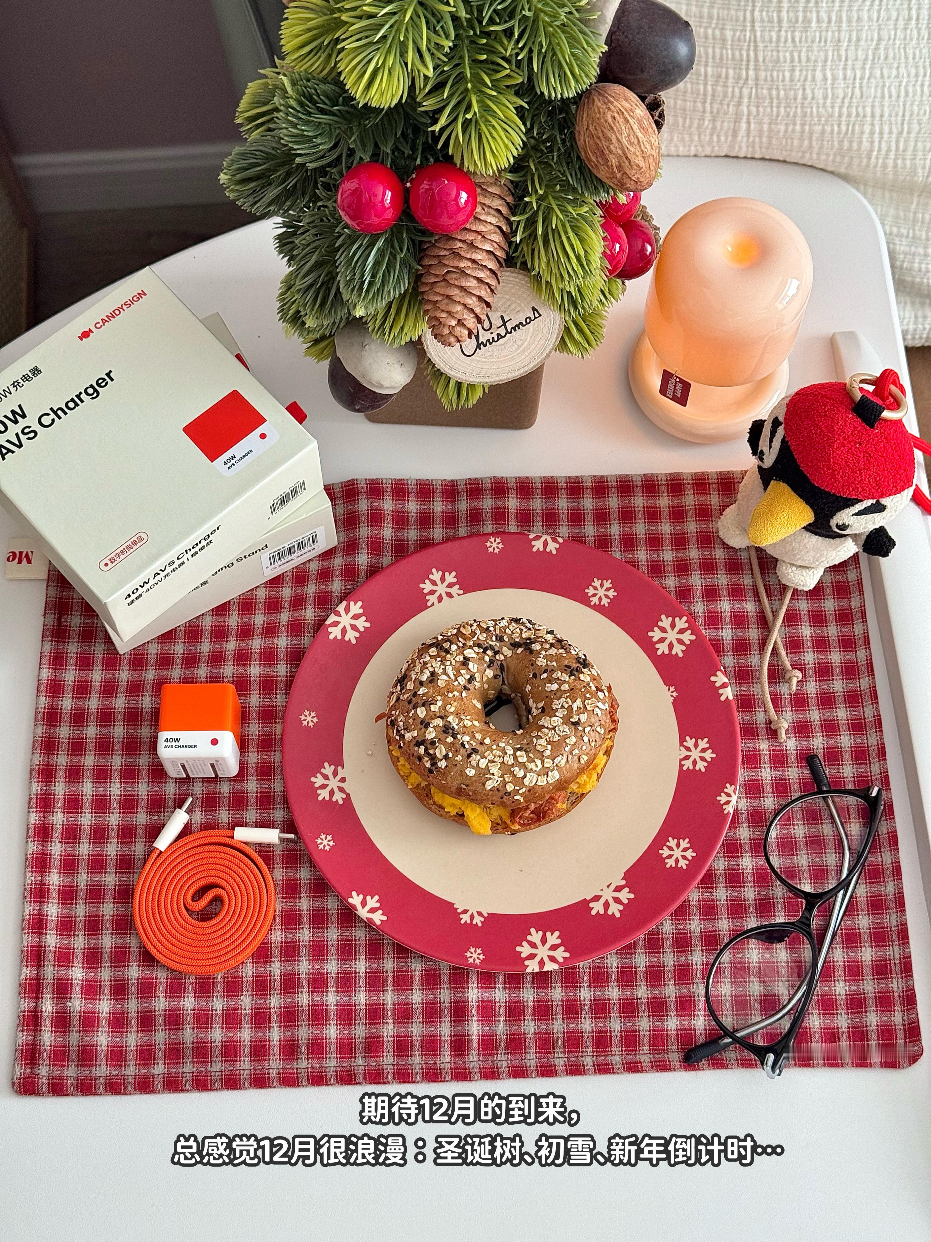 打工人的周末搭子是漂亮饭 到了周末和好朋友一起美美吃一顿，热气腾腾的火锅、满满甜