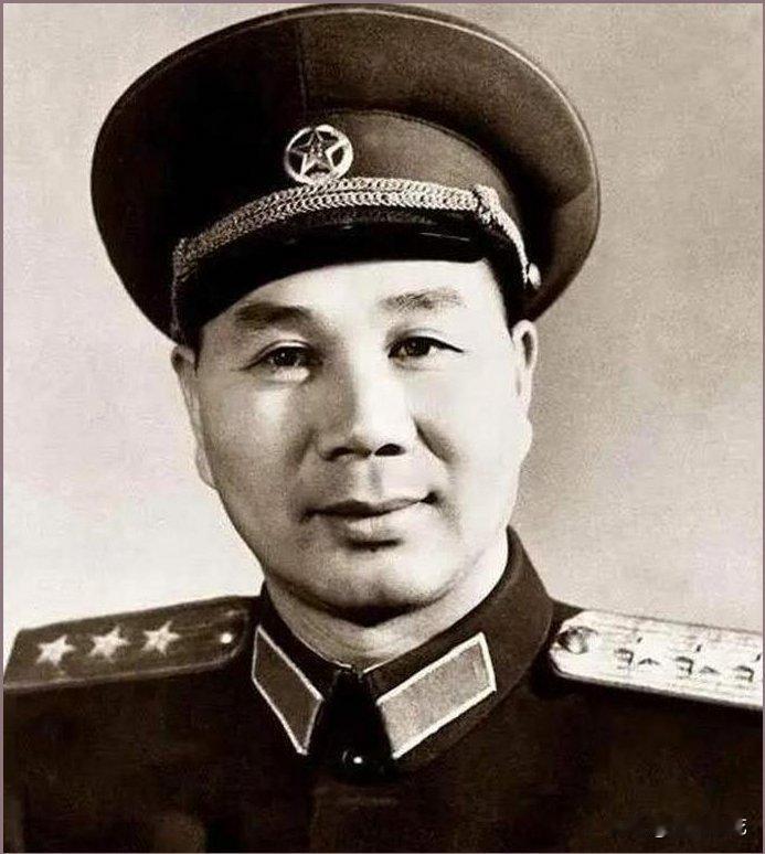 1941年河北，杨成武与200名白求恩卫校女学生被围，一个无奈决定，百名少女惨死