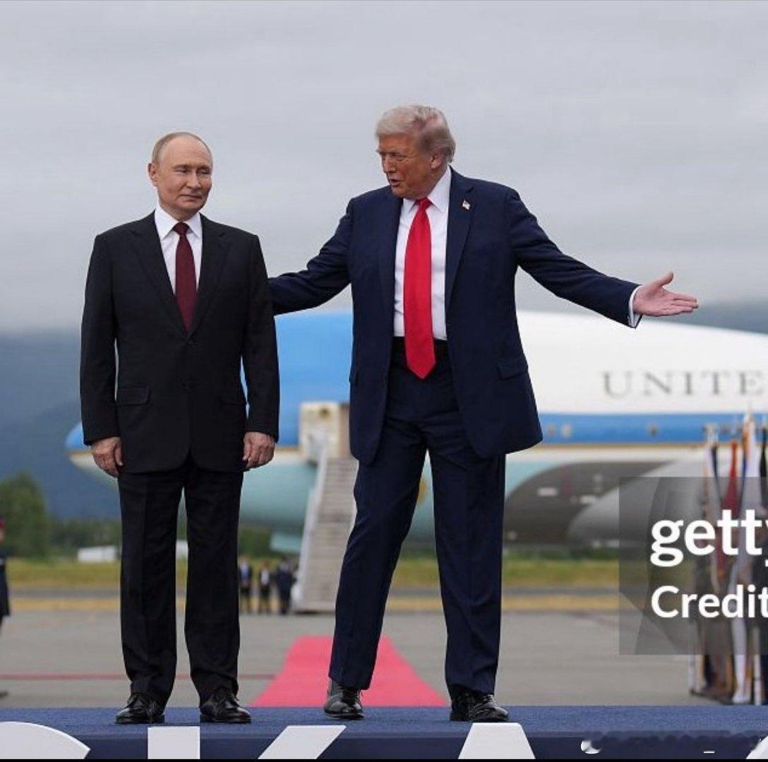 CNN称普京首先发言打破惯例CNN特别提到了两位领导人的发言顺序：通常情况下，在