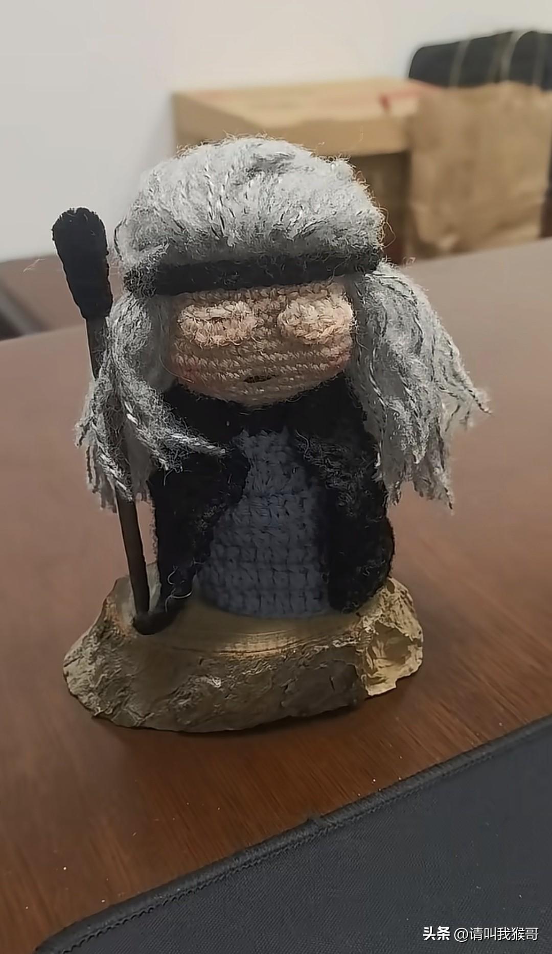 就算是把他编织成这样
我也相信你一定认得出他是谁