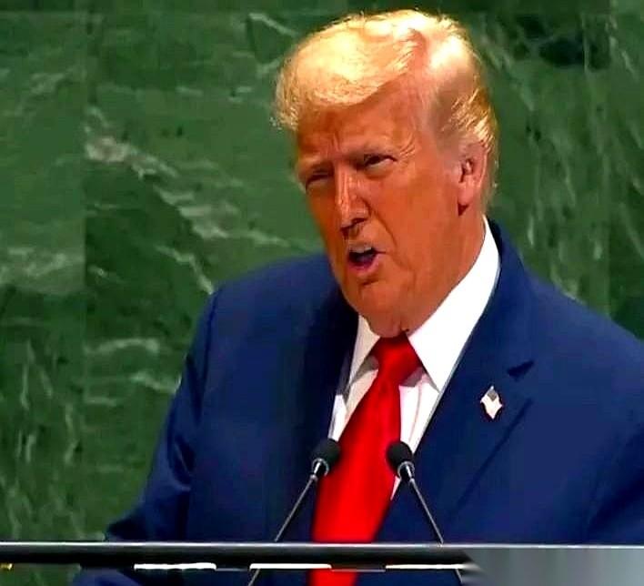 他说，我们可能要输了。
不是我干得不好，是“历史规律”。
我当时就寻思，这哥们儿