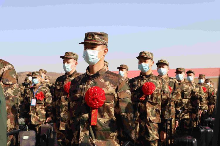 当两年兵能拿十几万？我把账算明白了，看完你也会动心！

前几天跟一个老同学吃饭，