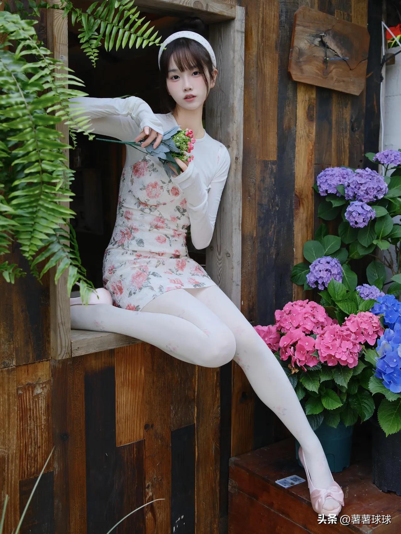 穿上长裙，成为花仙子