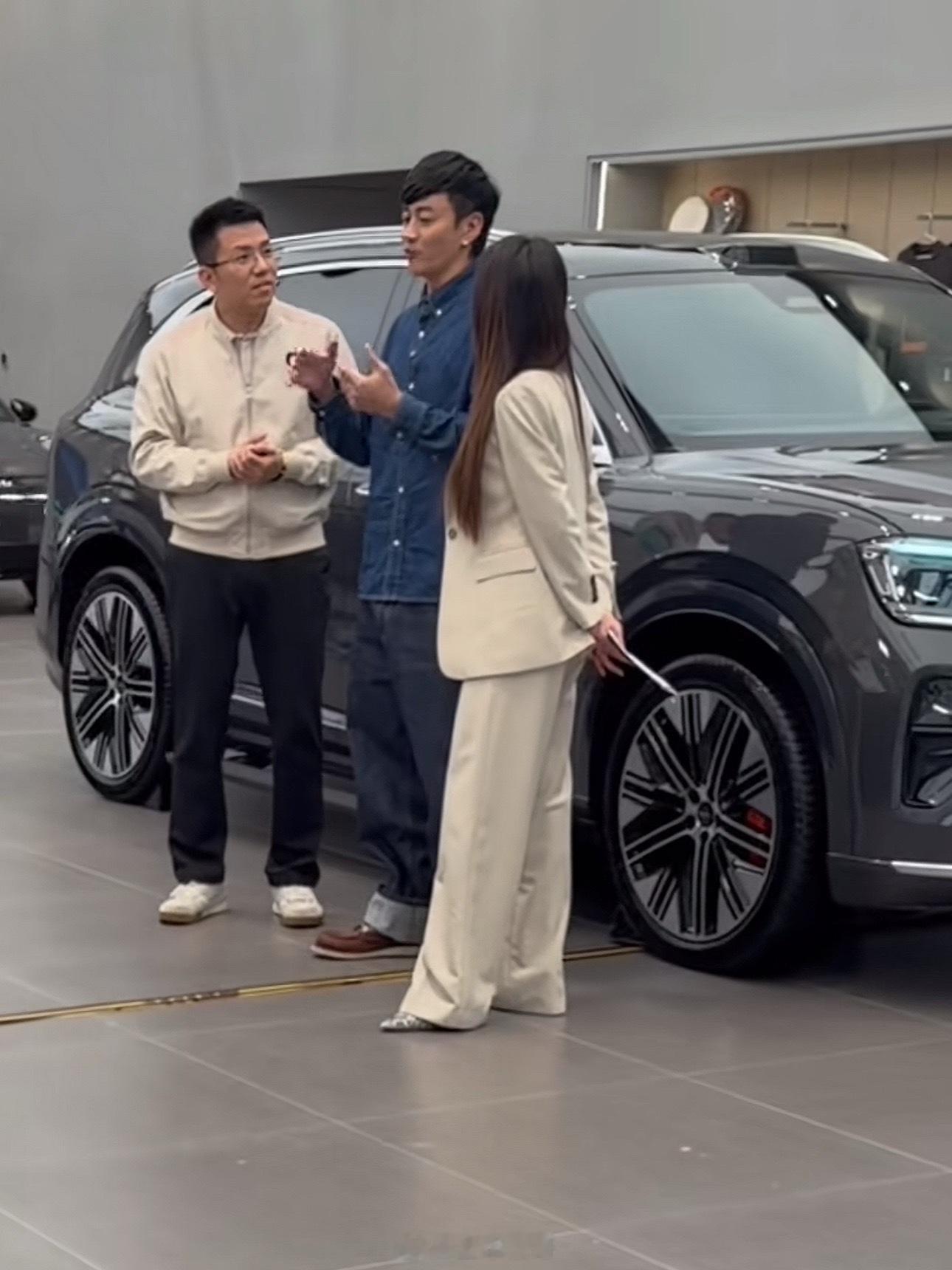 何润东首次回应项羽不肯过江东英雄座驾的时代更迭。何润东以项羽之姿见证中国车崛起，