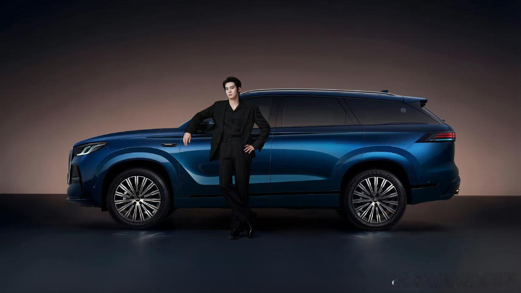 于适解锁奇瑞中国新燃油全球代言这太帅了吧？人帅，车也好帅，请问谁把我的T11电视