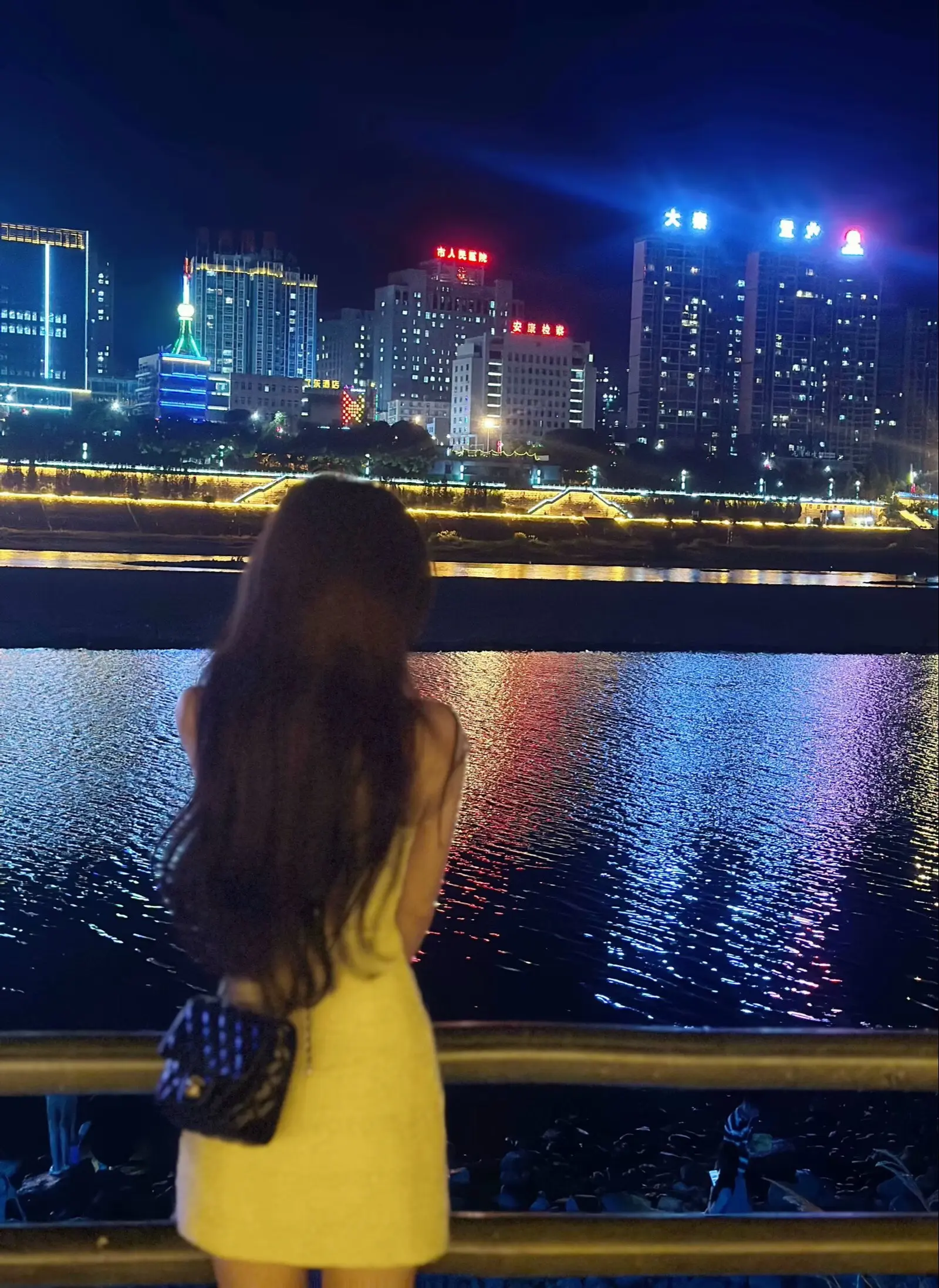 一万颗雨滴的距离