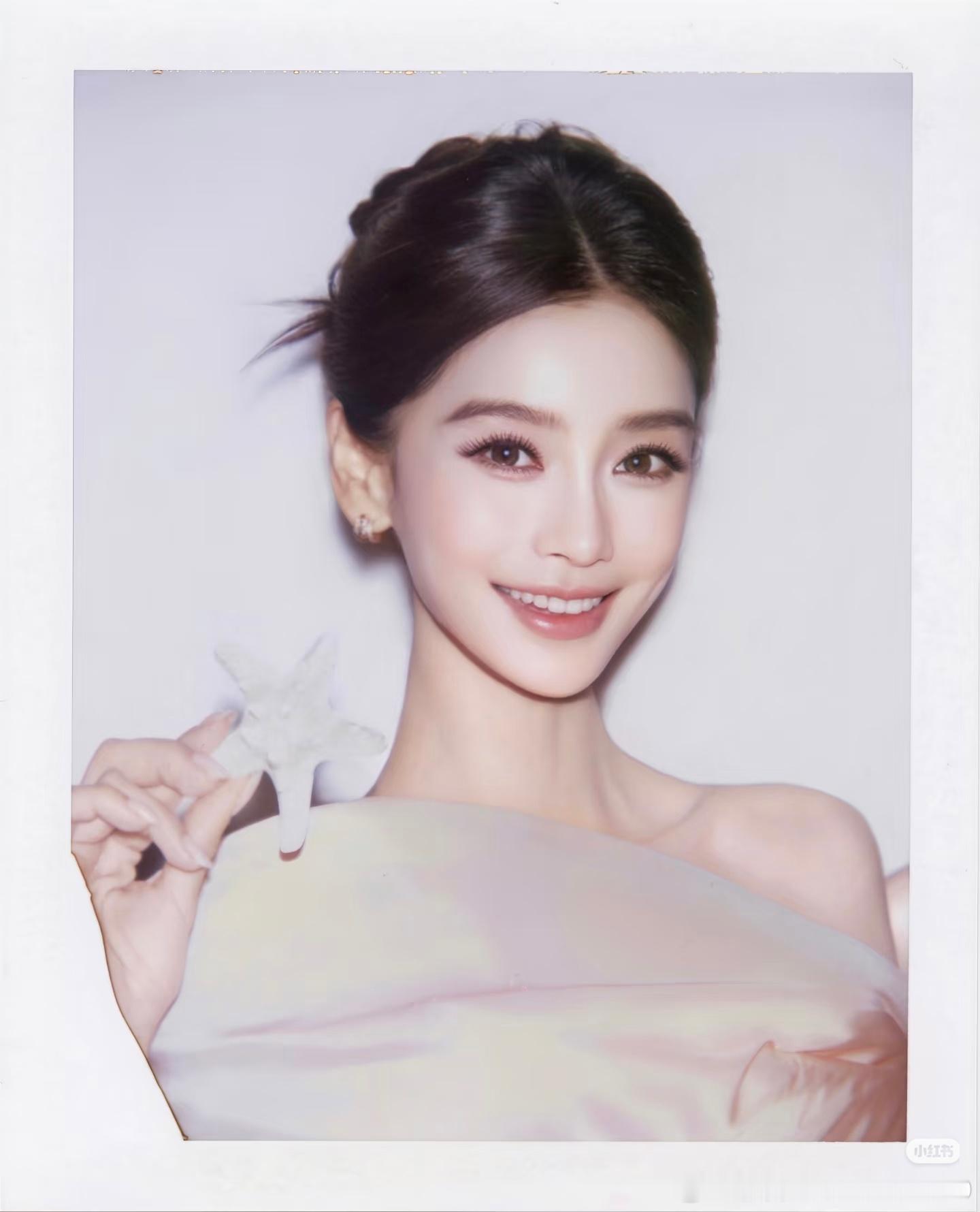 Angelababy点赞宋威龙金智秀文淇ins我姐姐因为合作过，所以点赞！没啥好