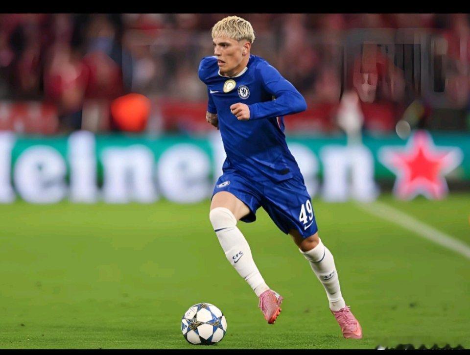 1月6日讯 近日切尔西前锋加纳乔接受了天空体育的采访，在采访中加纳乔谈到了来到伦