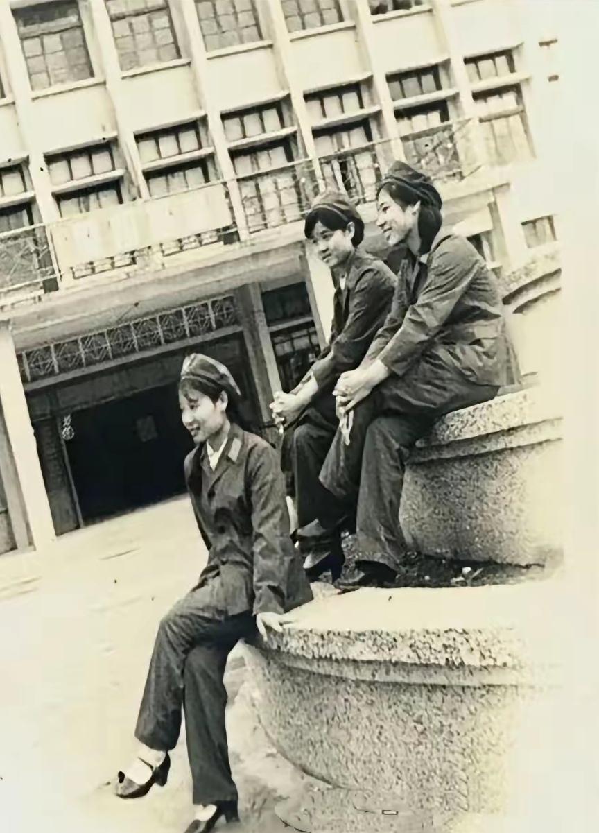 当兵的历史，令人难忘；当女兵的时光，更是令人向往。亲爱的的女兵，你们现在何方…