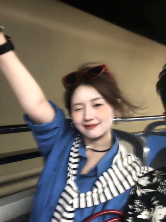 “做人咧 最緊要就係開心”